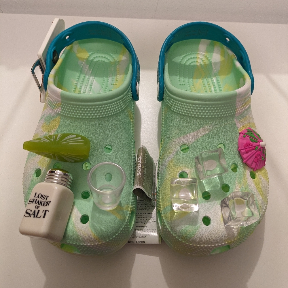 NWT Crocs x Margaritaville W8/M6